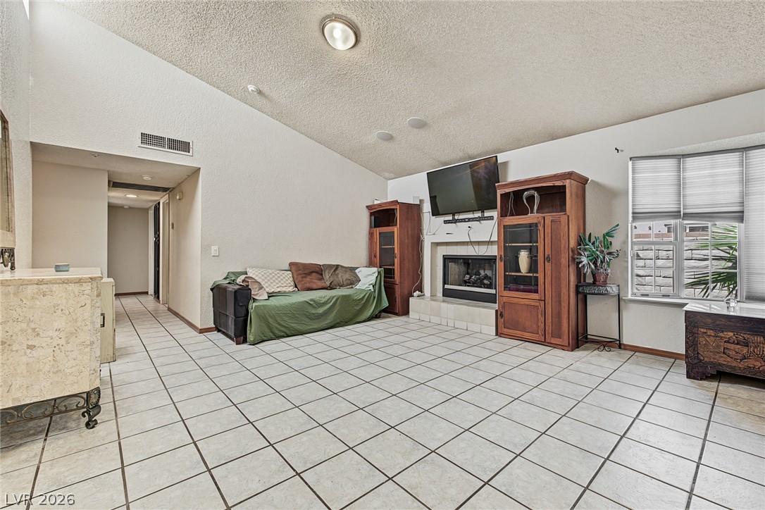 Photo 7 of 31, 2509 Castlesands Way