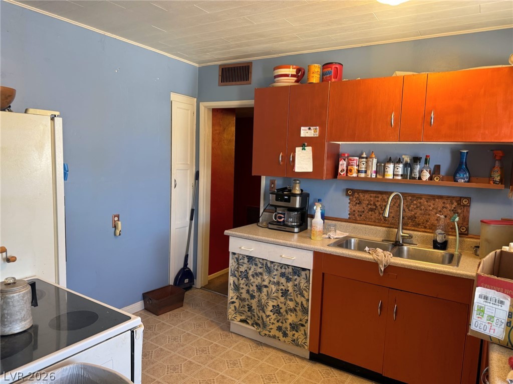 Photo 5 of 1821 Canosa Avenue