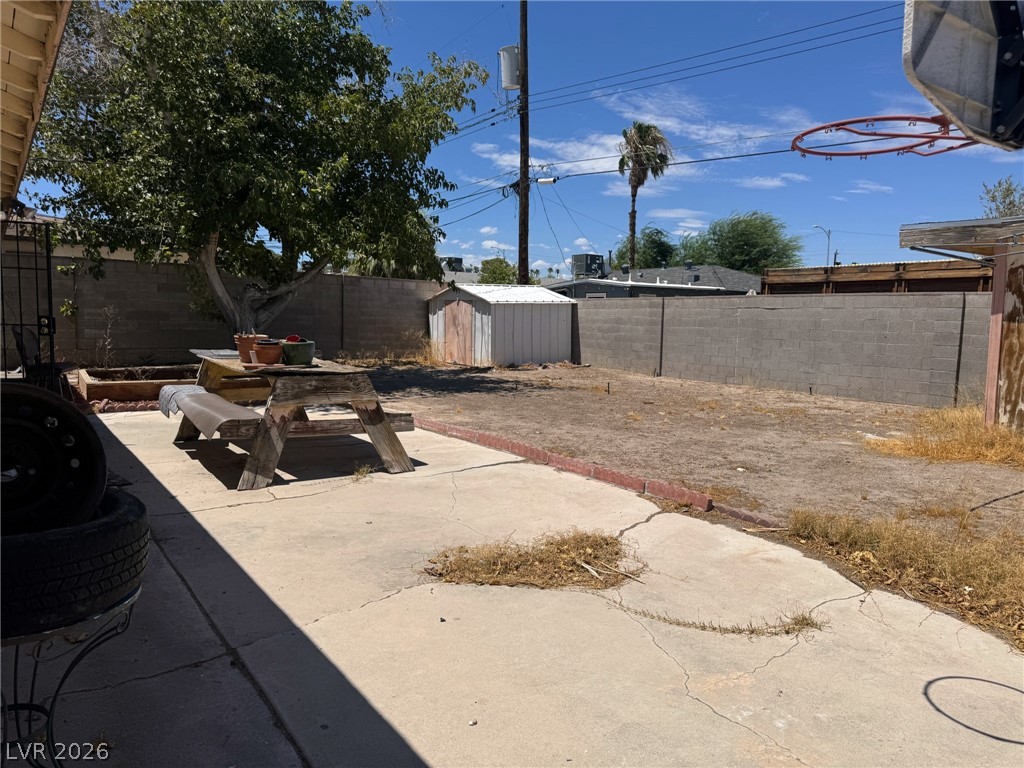 Photo 12 of 19, 1821 Canosa Avenue