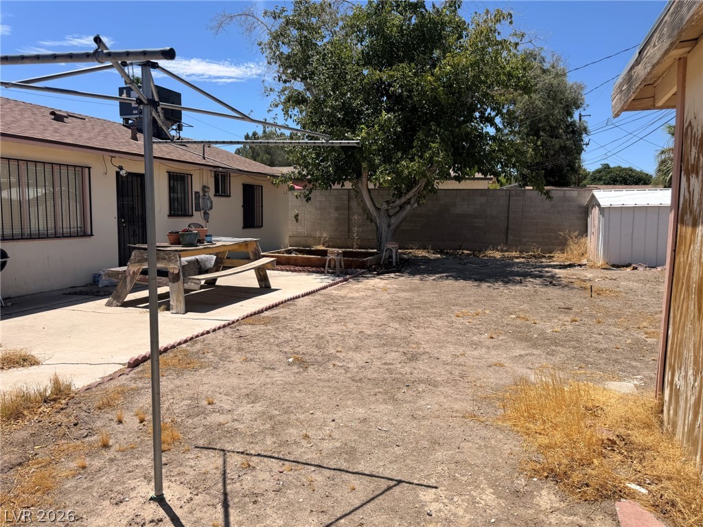 Photo 14 of 19, 1821 Canosa Avenue