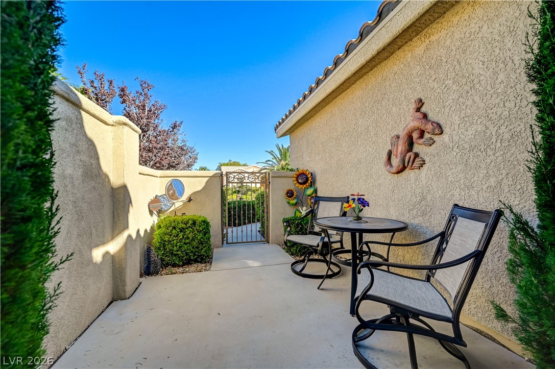 Photo 4 of 5041 Vincitor Street