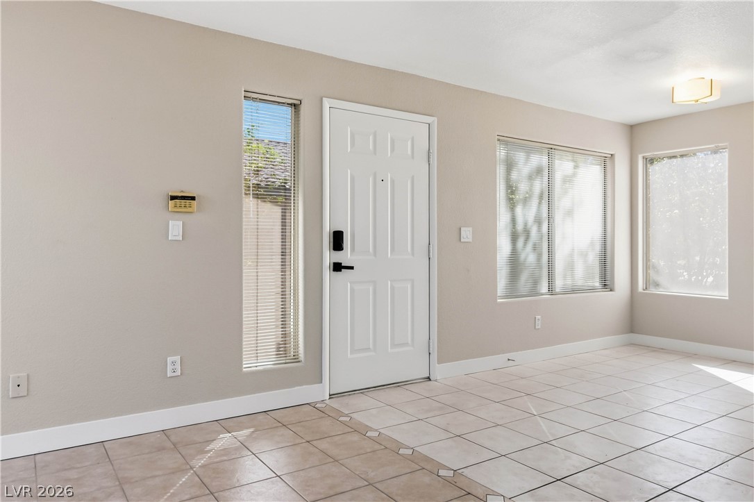 Photo 7 of 28, 3144 Tarpon Drive #204