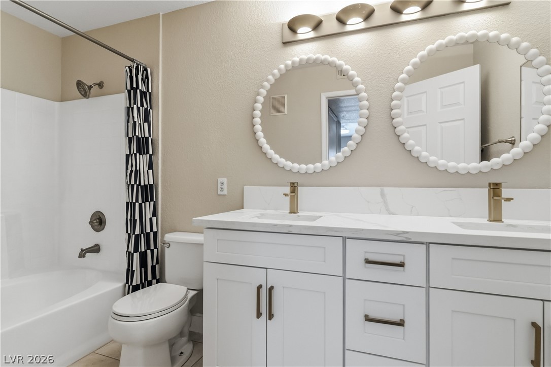 Photo 17 of 28, 3144 Tarpon Drive #204