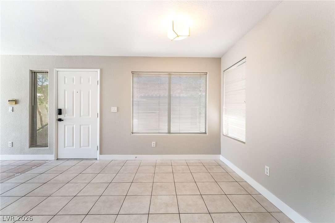 Photo 15 of 28, 3144 Tarpon Drive #204
