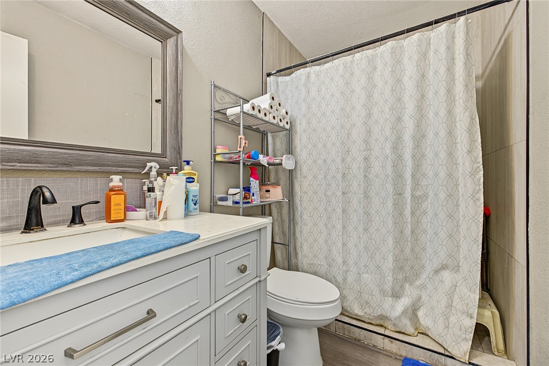Photo 32 of 37, 2155 Belmont Street