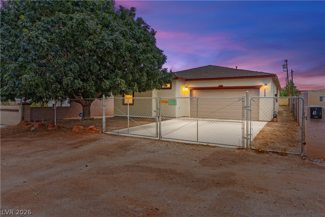 Photo 4 of 2522 Sunrise Street