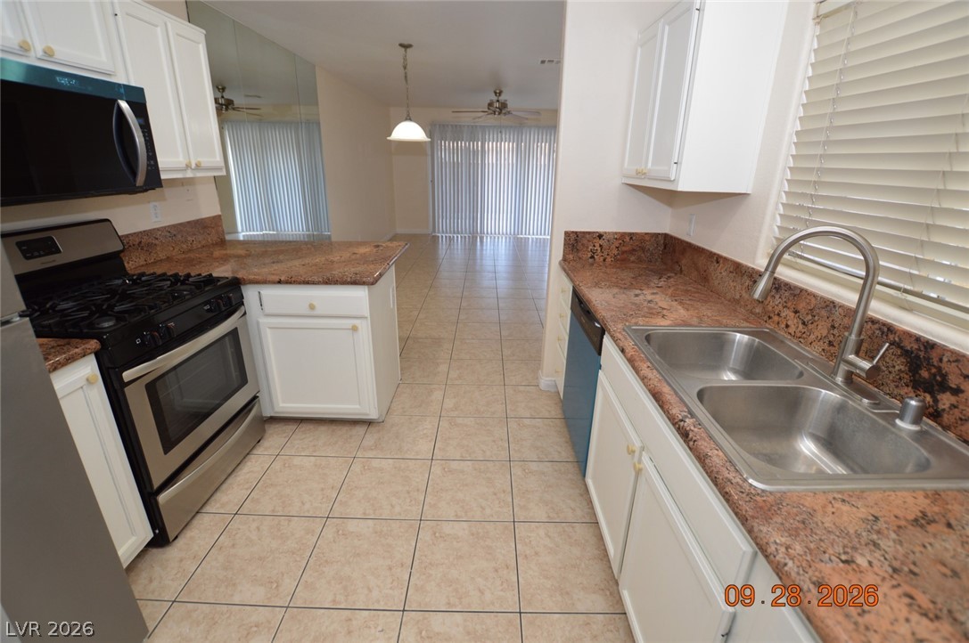 Photo 7 of 24, 3553 E Casa Real Way