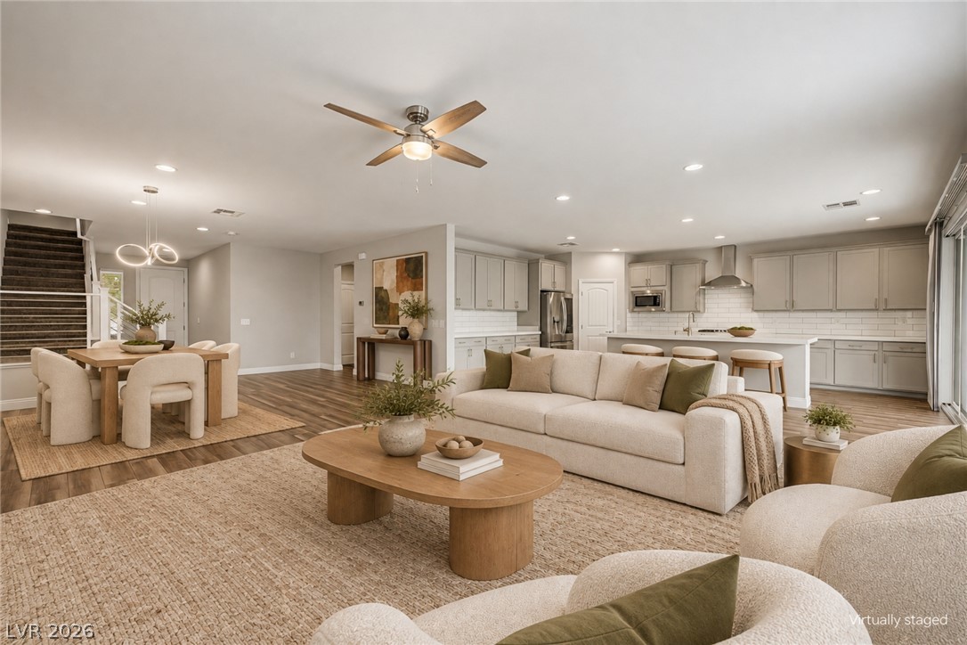 Photo 2 of 4618 Summer Azure Street