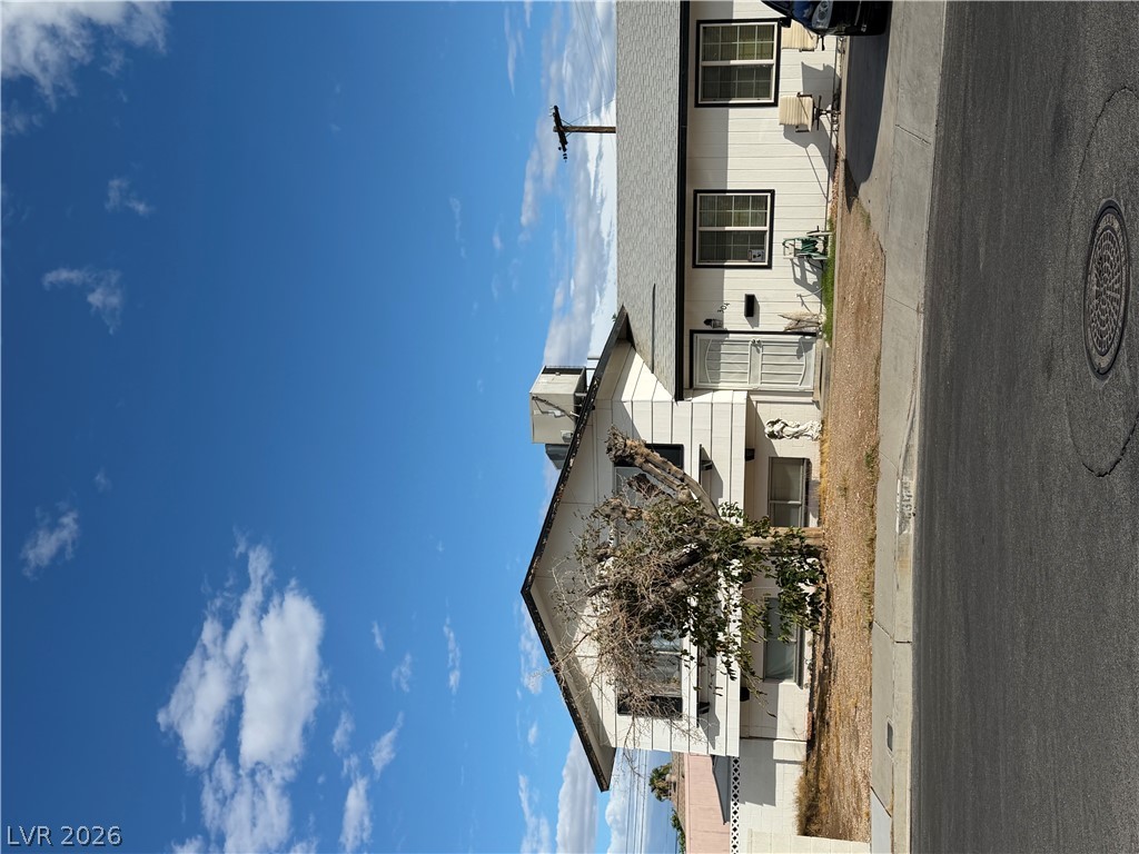 Photo 2 of 304 Fox Circle