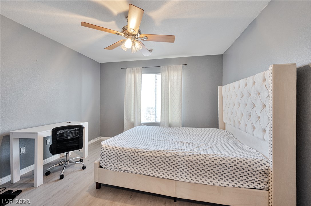 Photo 12 of 23, 8070 W Russell Road #1090