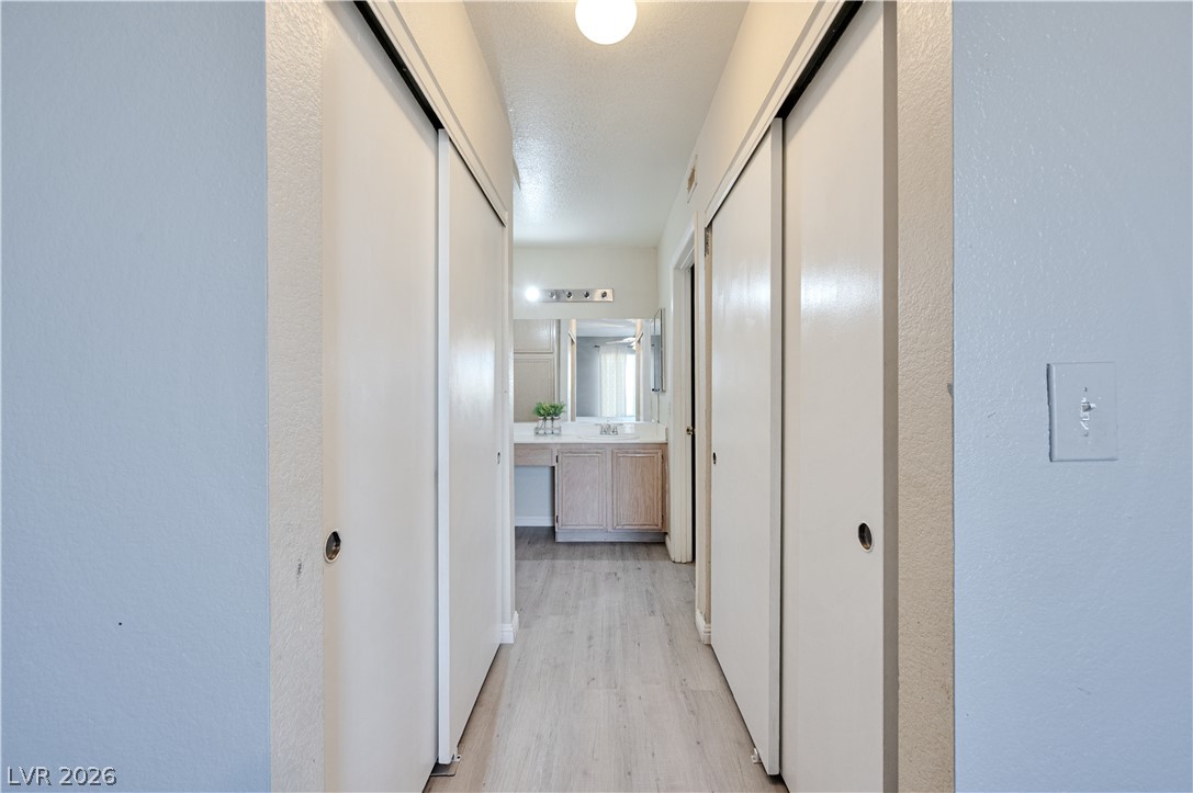 Photo 13 of 23, 8070 W Russell Road #1090