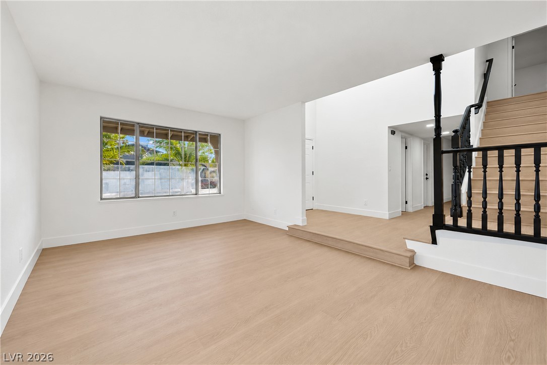 Photo 5 of 2112 Verdinal Drive