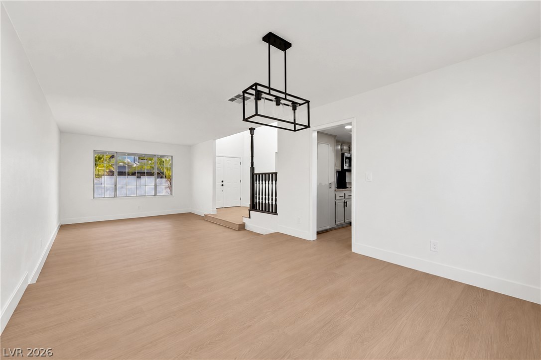 Photo 7 of 36, 2112 Verdinal Drive