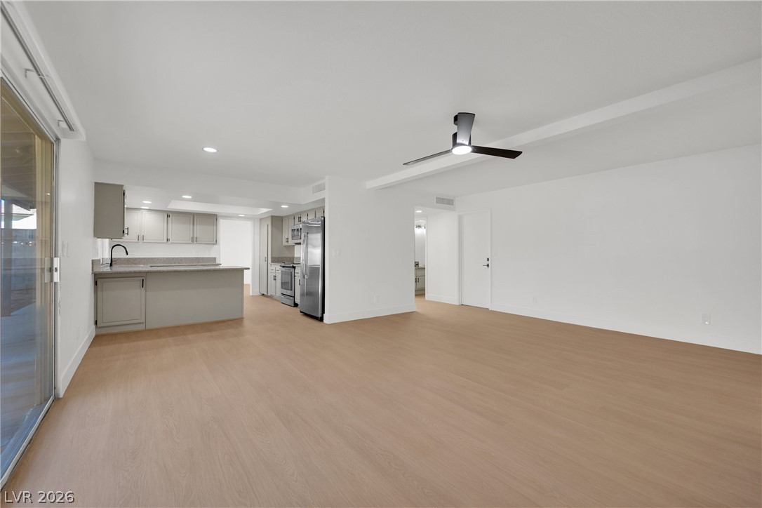 Photo 14 of 36, 2112 Verdinal Drive