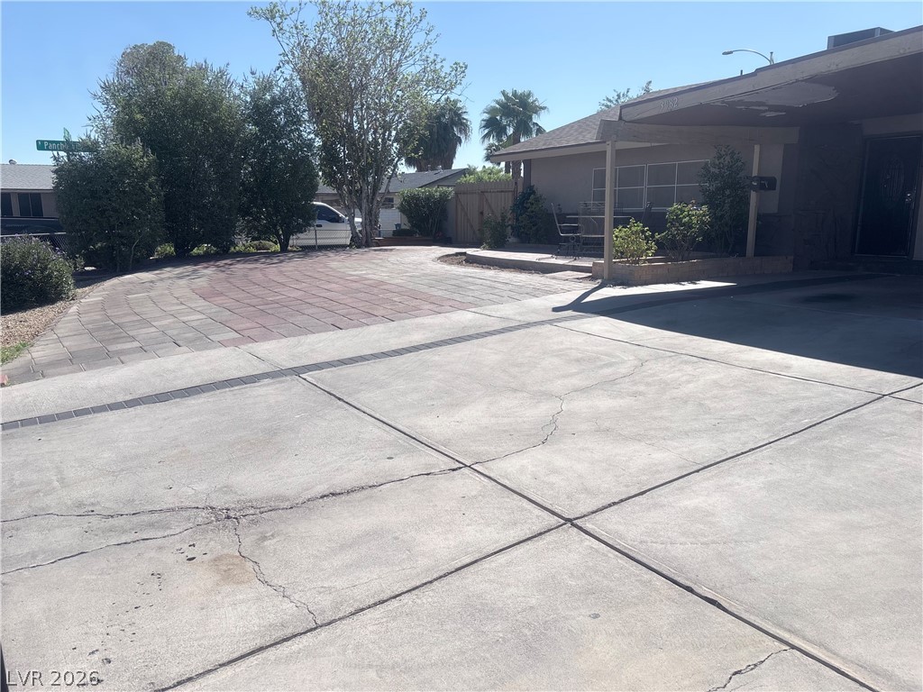 Photo 3 of 3982 Saguaro Lane