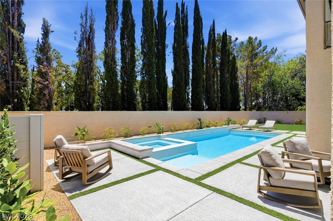 Photo 61 of 87, 304 Queens Gate Court