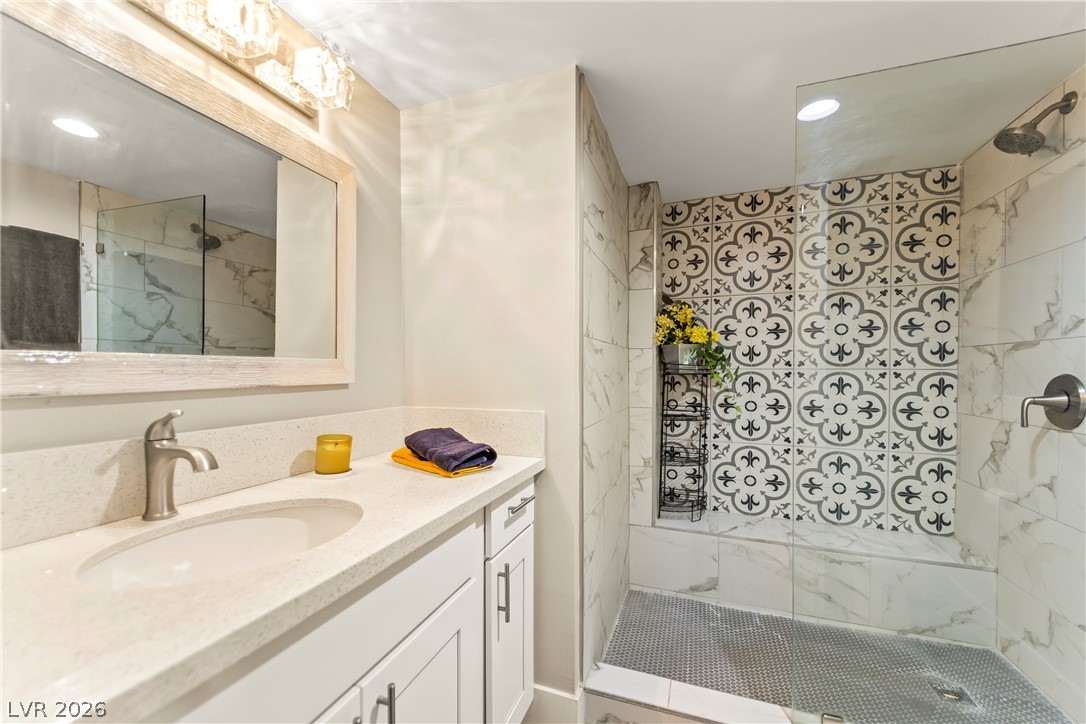 Photo 27 of 62, 3111 Bel Air Drive #21F