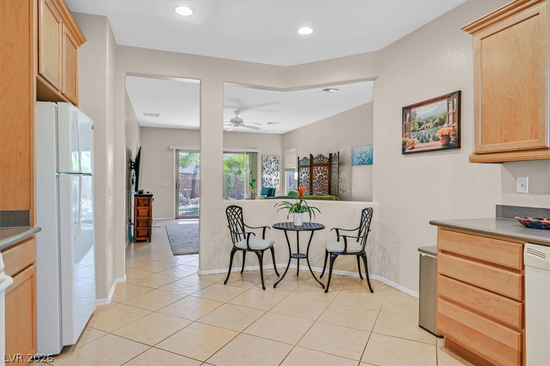 Photo 10 of 41, 6097 FALCONER Avenue