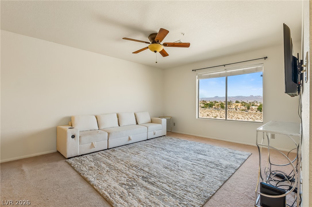 Photo 11 of 32, 2036 Mesquite Lane #303