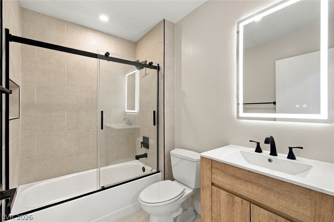 Photo 13 of 34, 2924 Linkview Drive