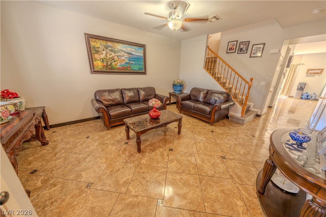 Photo 4 of 6074 Darnley Street