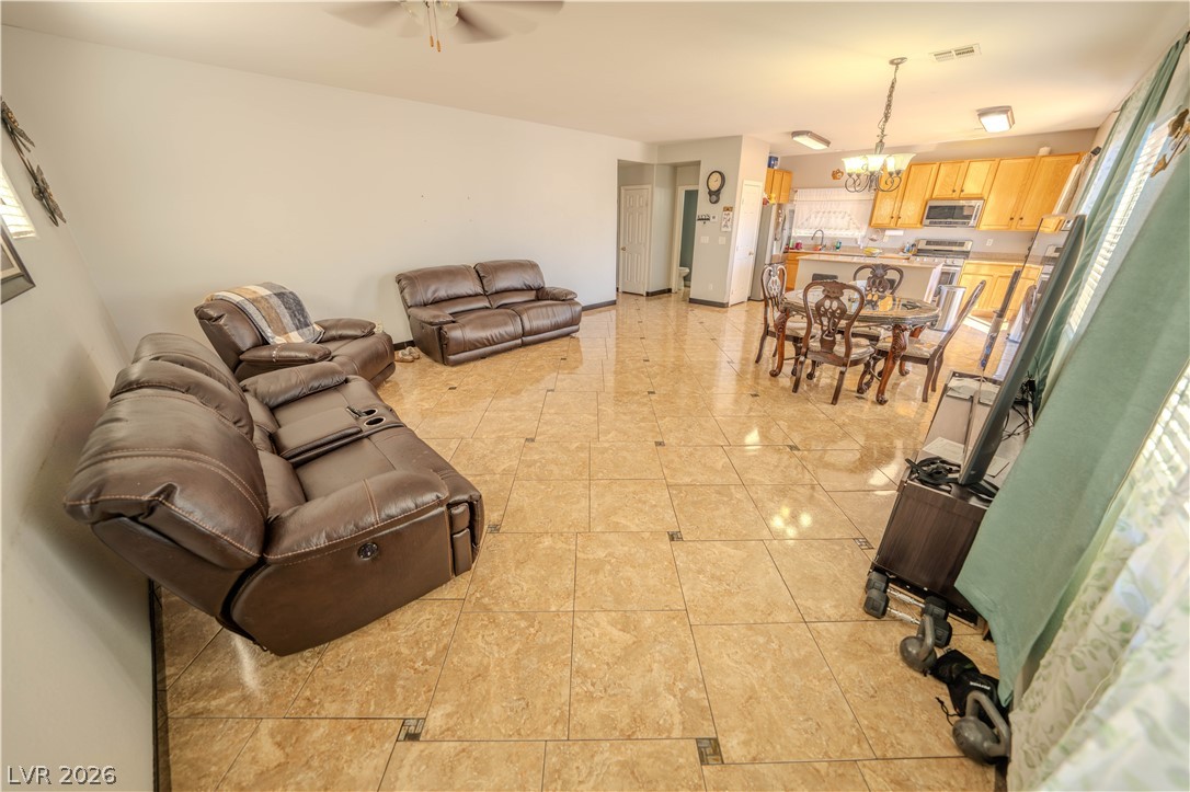 Photo 8 of 30, 6074 Darnley Street