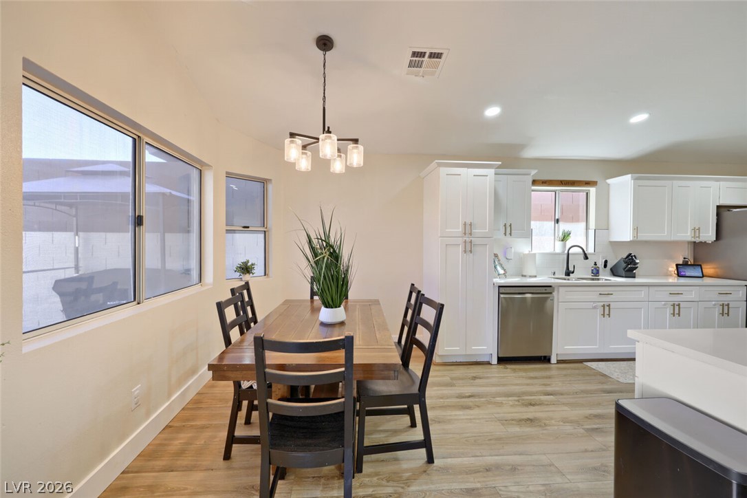 Photo 8 of 24, 904 Abilene Street