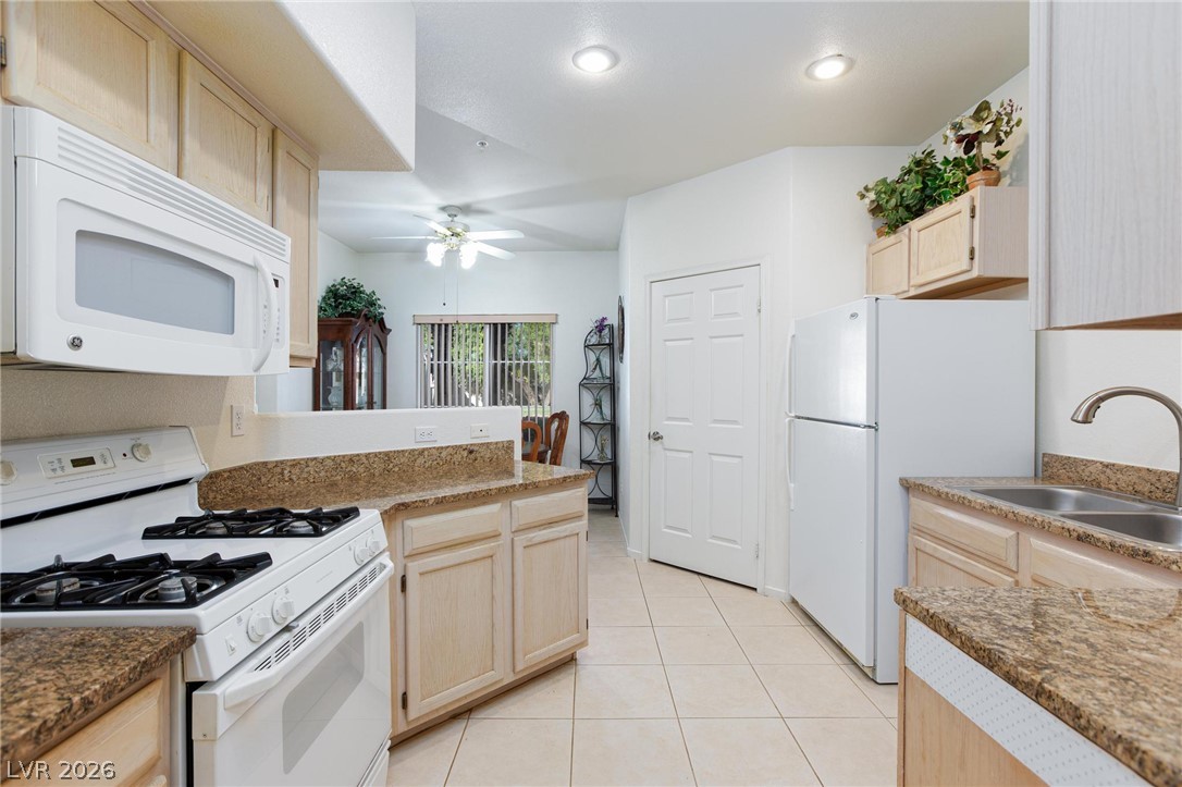 6480 Annie Oakley Drive #511, Las Vegas 89120