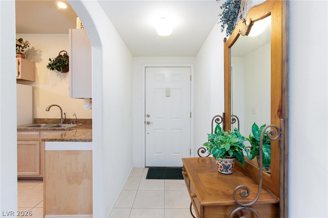 Photo 4 of 6480 Annie Oakley Drive #511