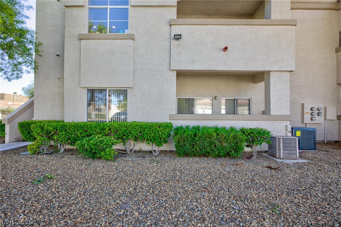 Photo 33 of 37, 6480 Annie Oakley Drive #511