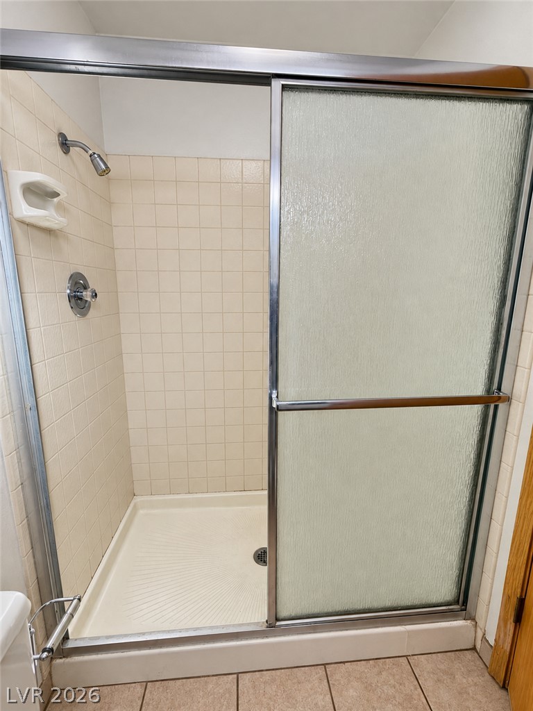 Photo 16 of 27, 325 W Chesapeake Way