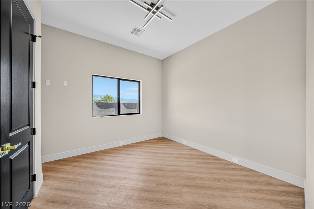 Photo 54 of 63, 1010 W Annie Avenue