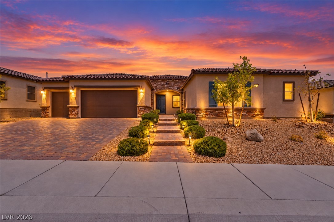 10100 Cambridge Brook Avenue, Las Vegas