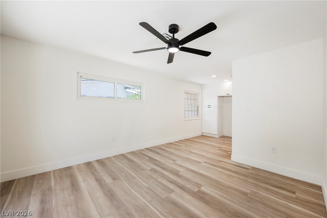 Photo 9 of 21, 3621 Fortune Avenue