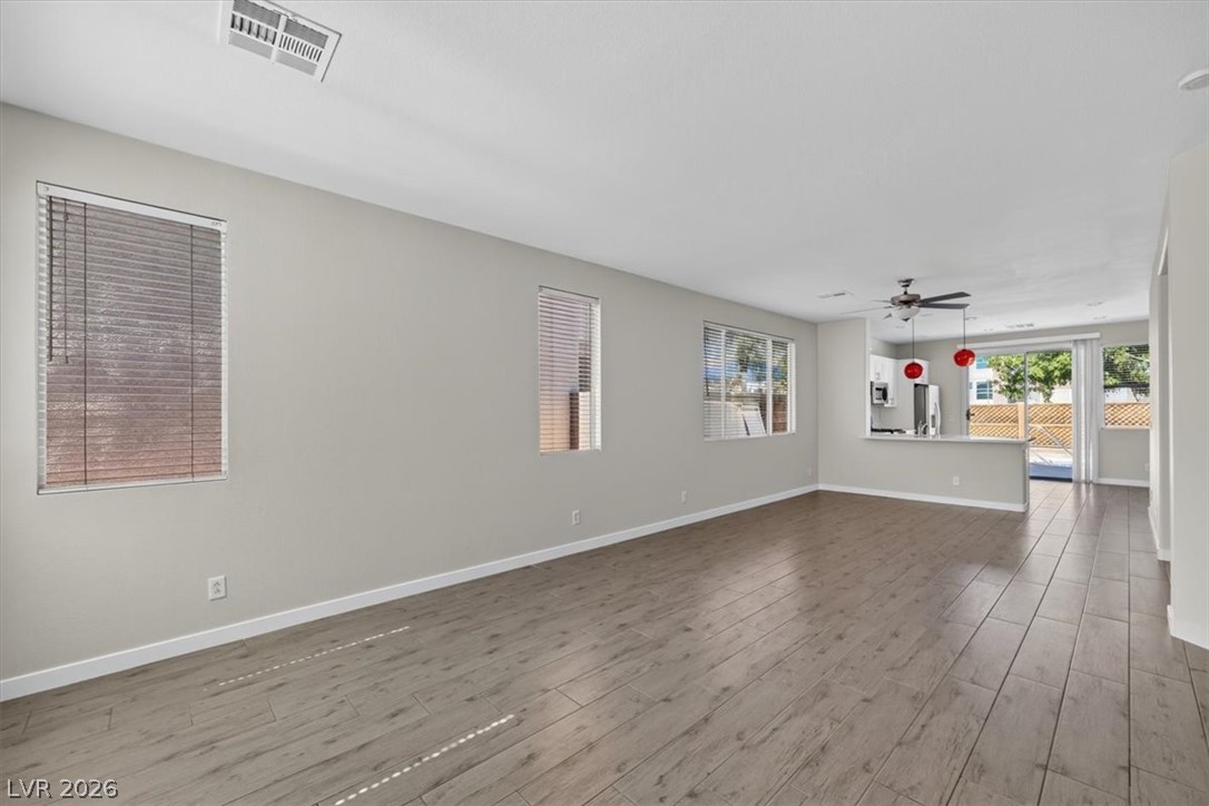 Photo 6 of 37, 9914 Ridge Hill Avenue