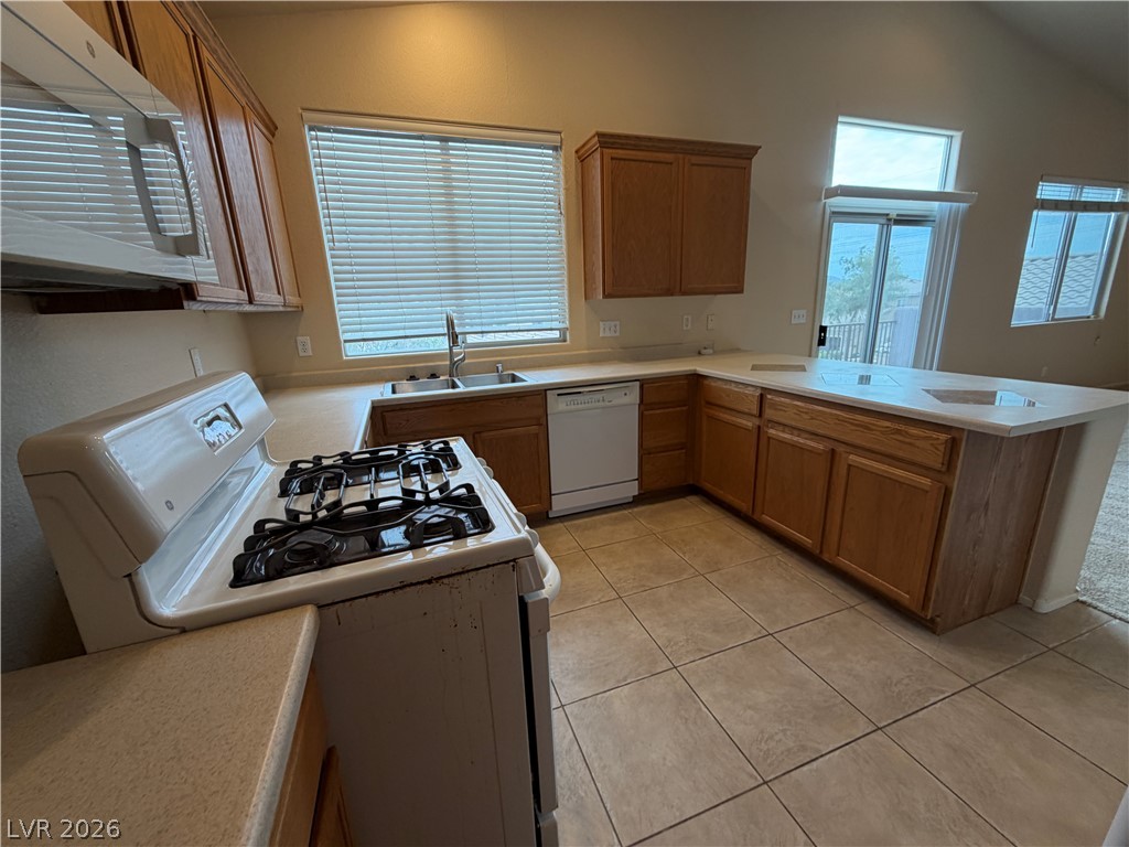 Photo 9 of 32, 6420 W Casamar Street