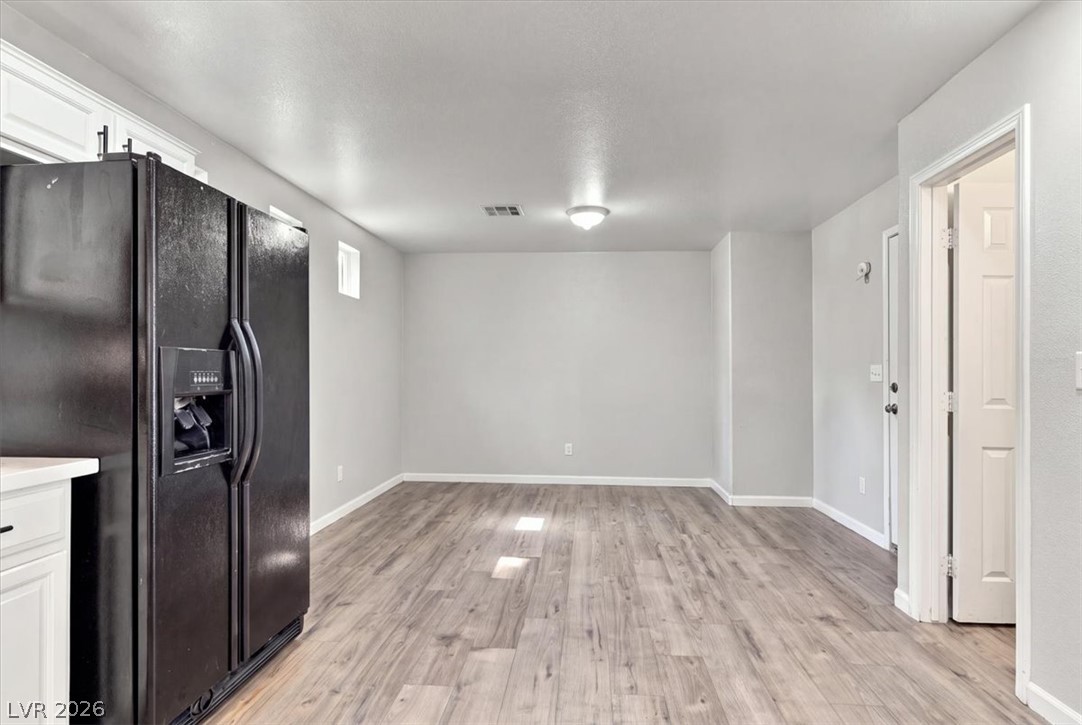 Photo 8 of 26, 5185 Starter Avenue