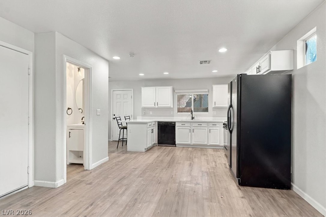 Photo 9 of 26, 5185 Starter Avenue