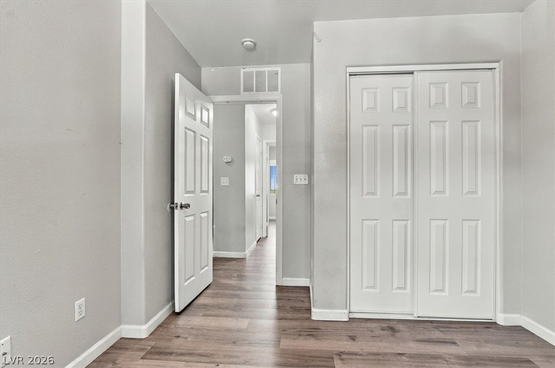 Photo 13 of 26, 5185 Starter Avenue