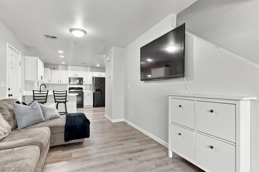 Photo 5 of 5185 Starter Avenue