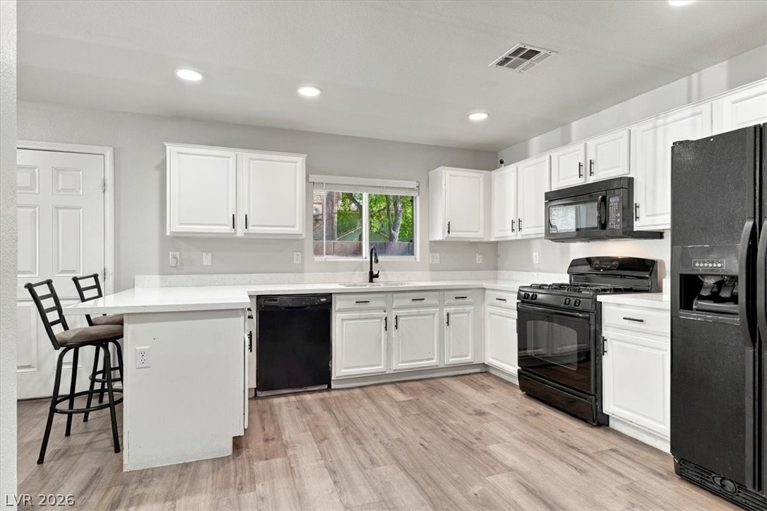 Photo 7 of 26, 5185 Starter Avenue