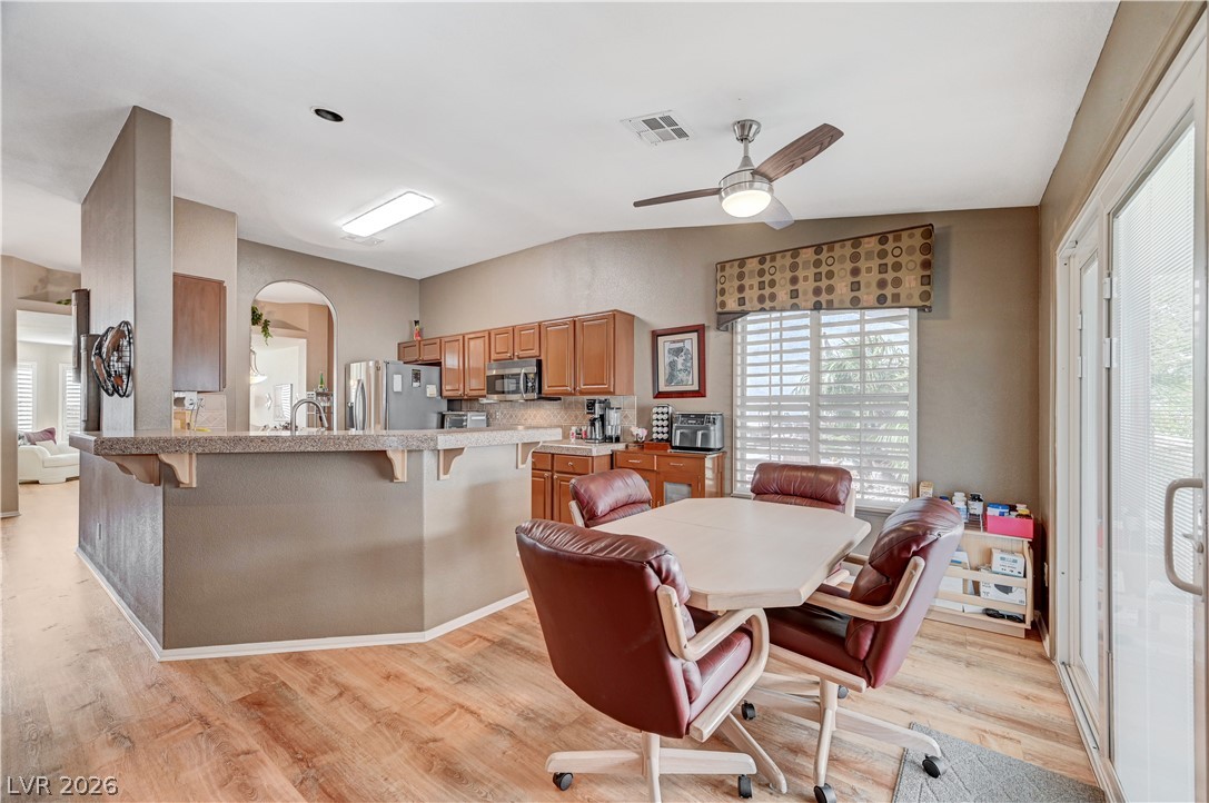 Photo 16 of 50, 4816 Braeburn Drive