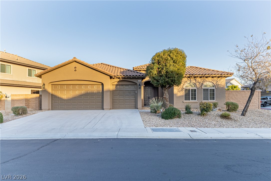 Photo 2 of 7312 Pinfeather Way