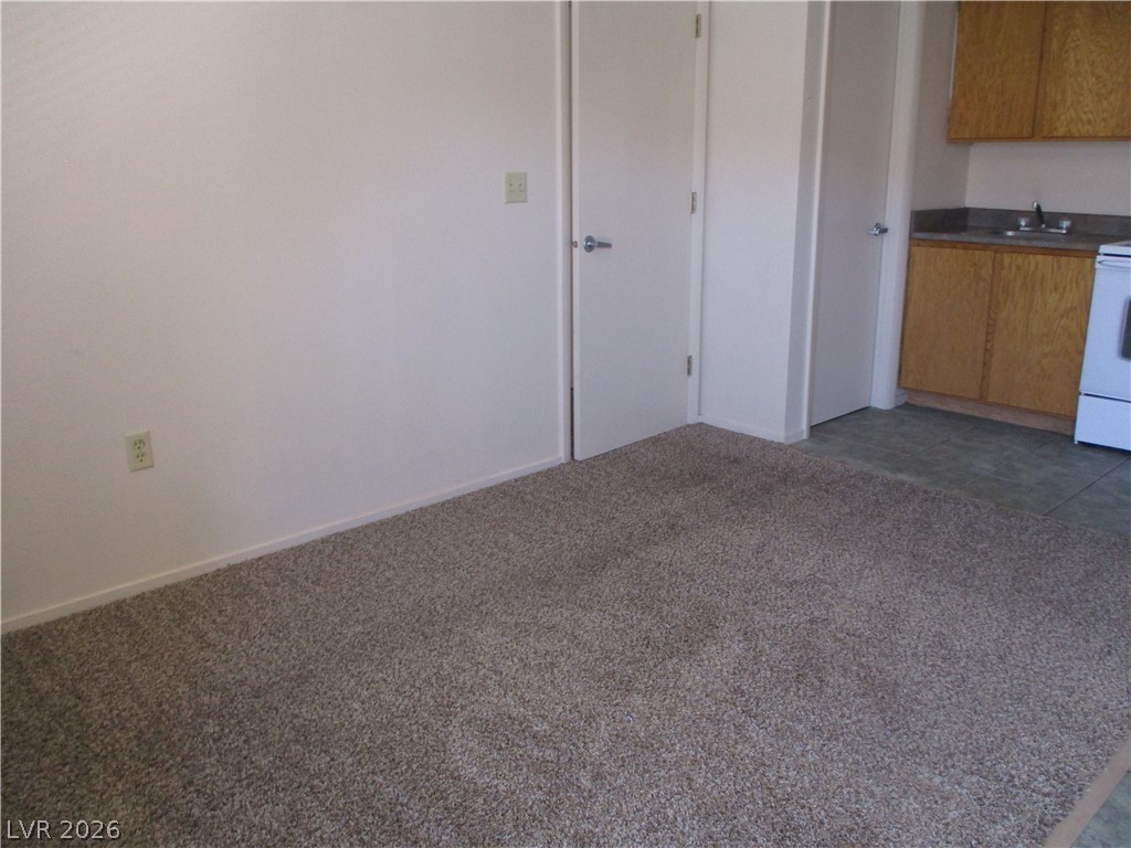 Photo 14 of 19, 100 Pulsipher Lane #1205