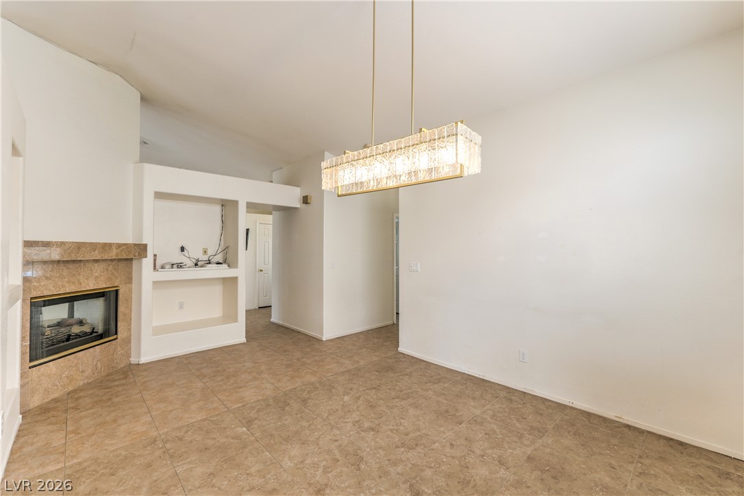 Photo 10 of 43, 6124 Satre Court