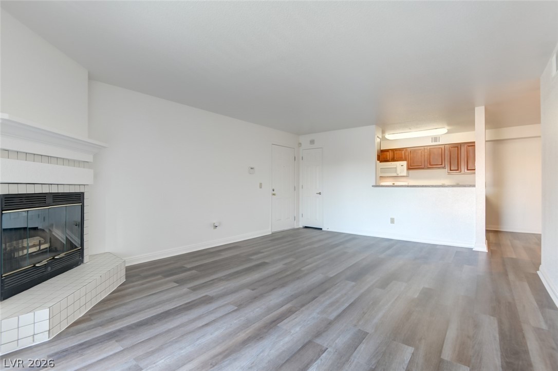 Photo 4 of 2606 S Durango Drive #214