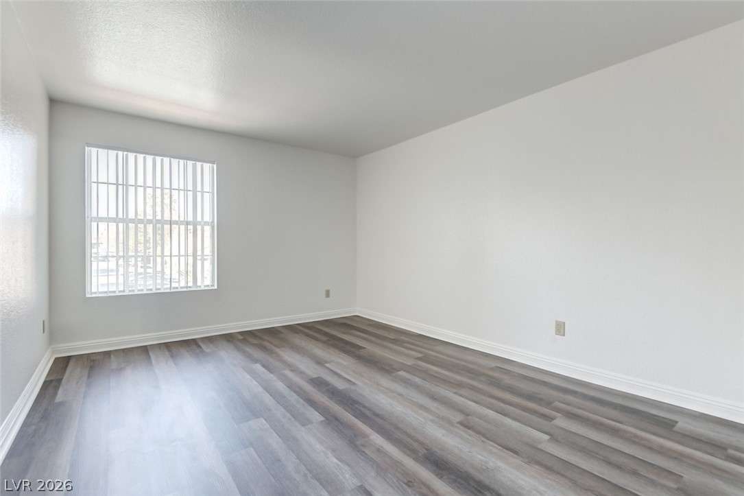 Photo 9 of 15, 2606 S Durango Drive #214