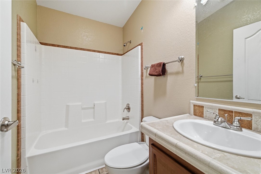 Photo 19 of 25, 841 Montecito Drive