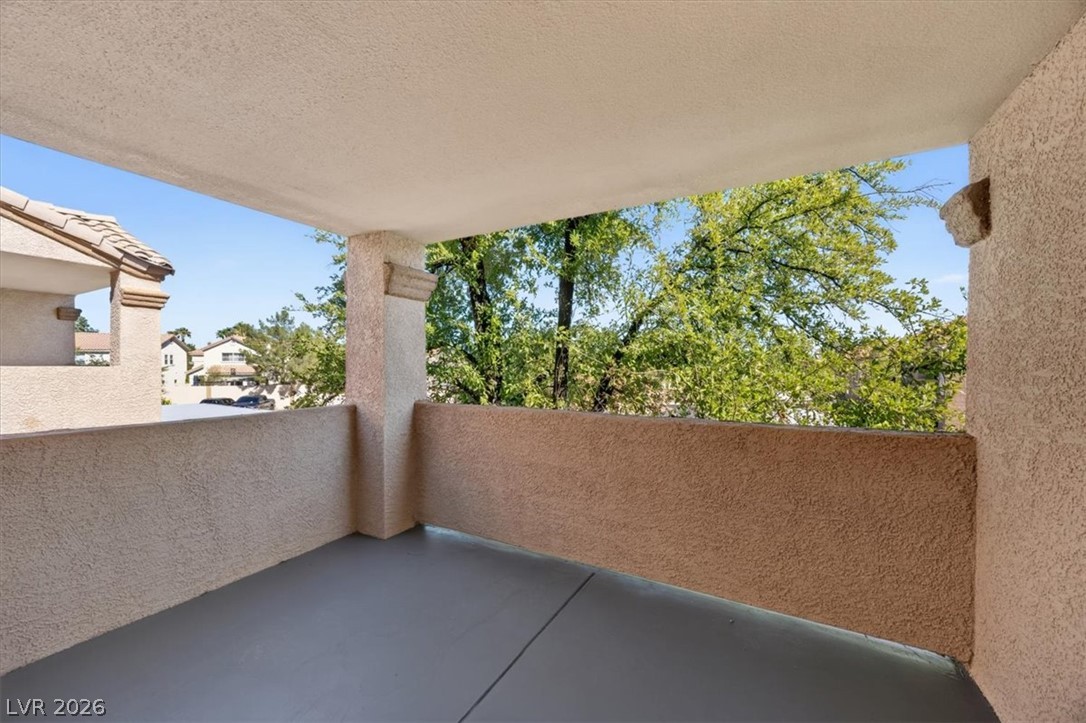 Photo 19 of 44, 1150 N Buffalo Drive #2022