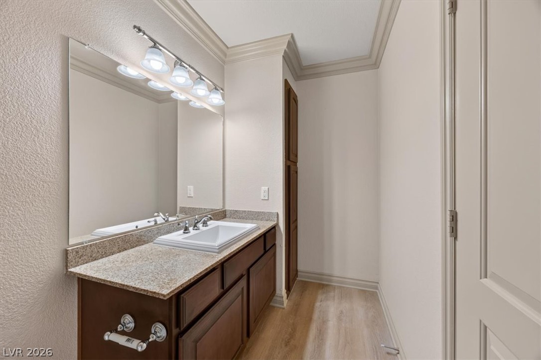 Photo 31 of 44, 1150 N Buffalo Drive #2022